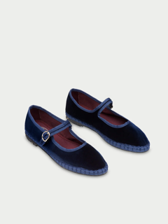 Molly Flats