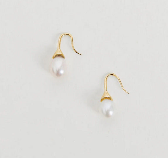Odette Pearl Earrings Gold